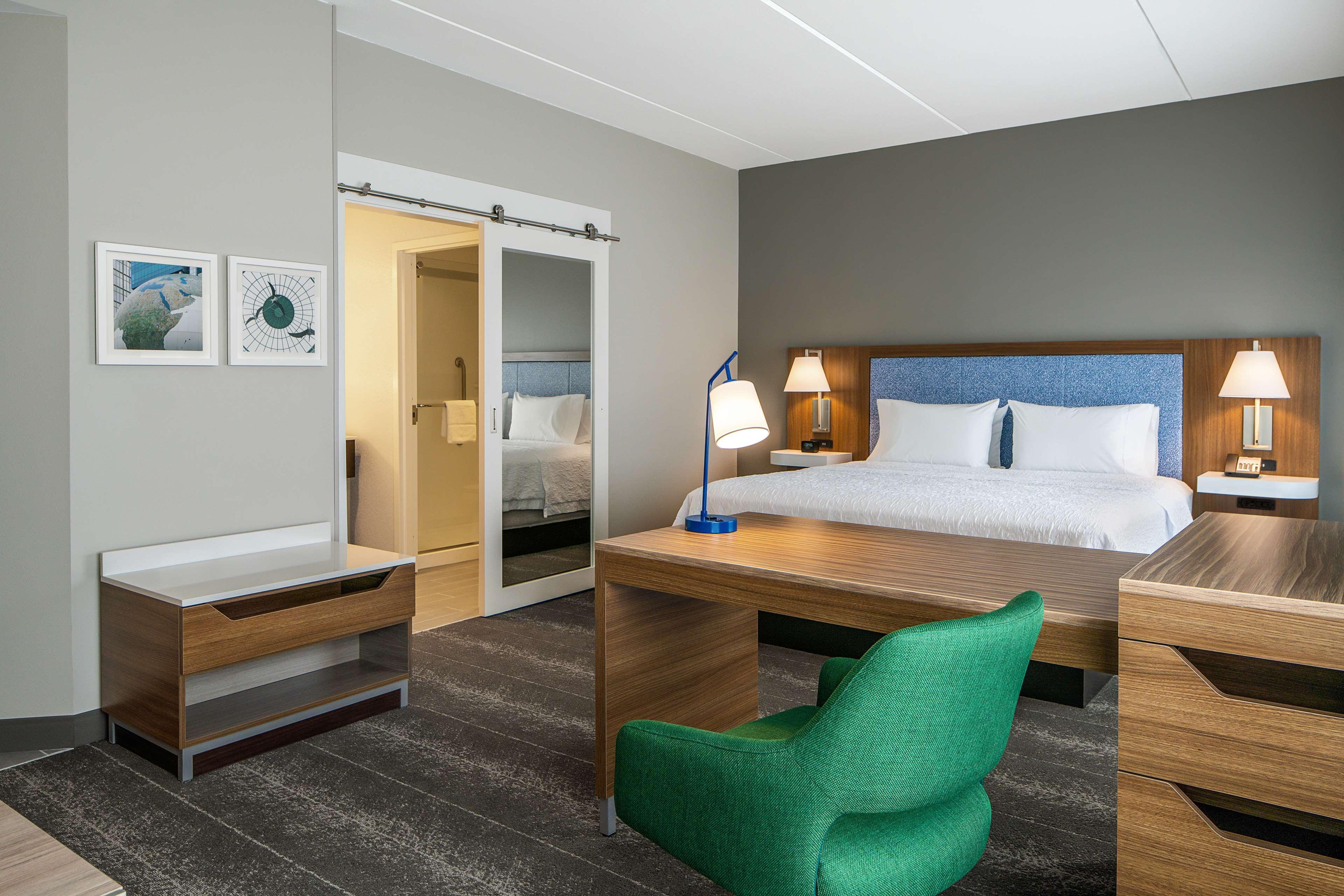 Hampton Inn & Suites Raleigh Midtown, Nc Kültér fotó