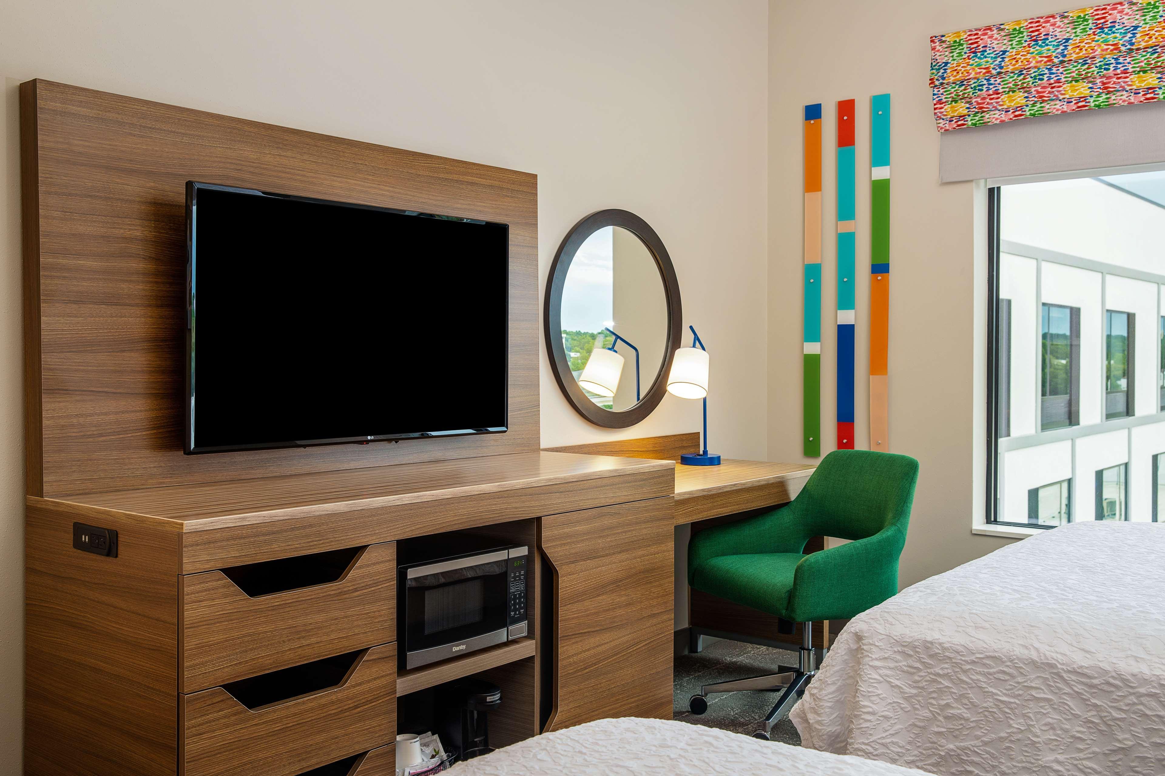 Hampton Inn & Suites Raleigh Midtown, Nc Kültér fotó