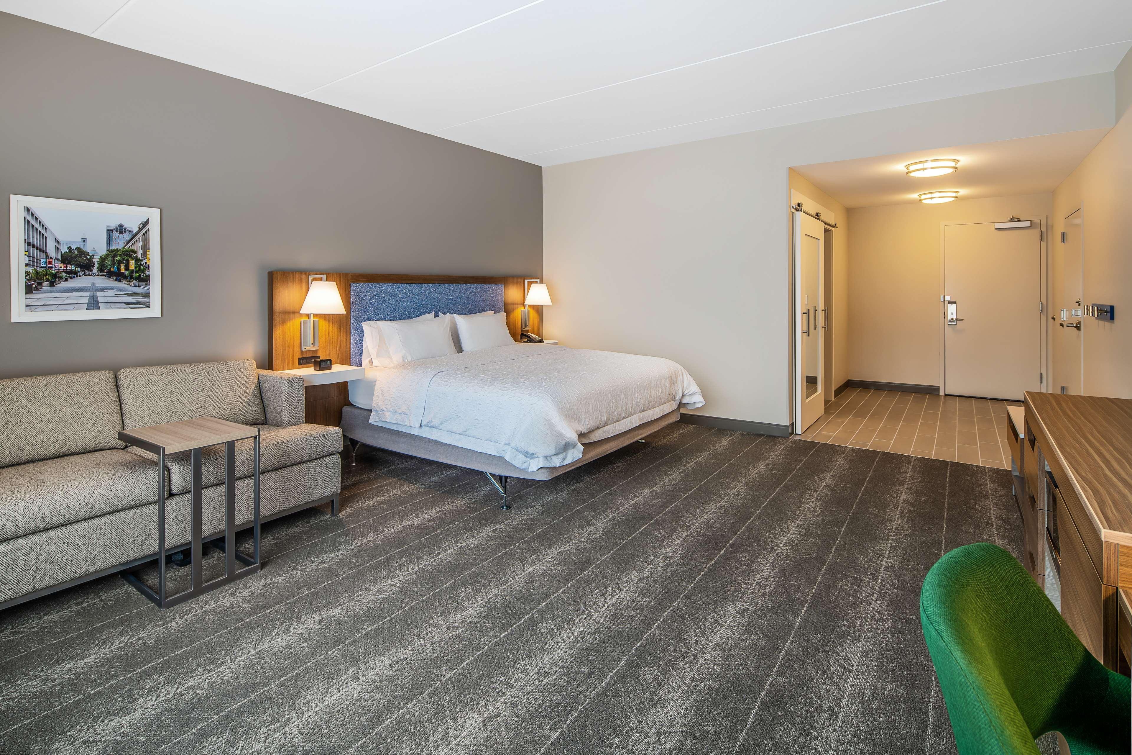 Hampton Inn & Suites Raleigh Midtown, Nc Kültér fotó