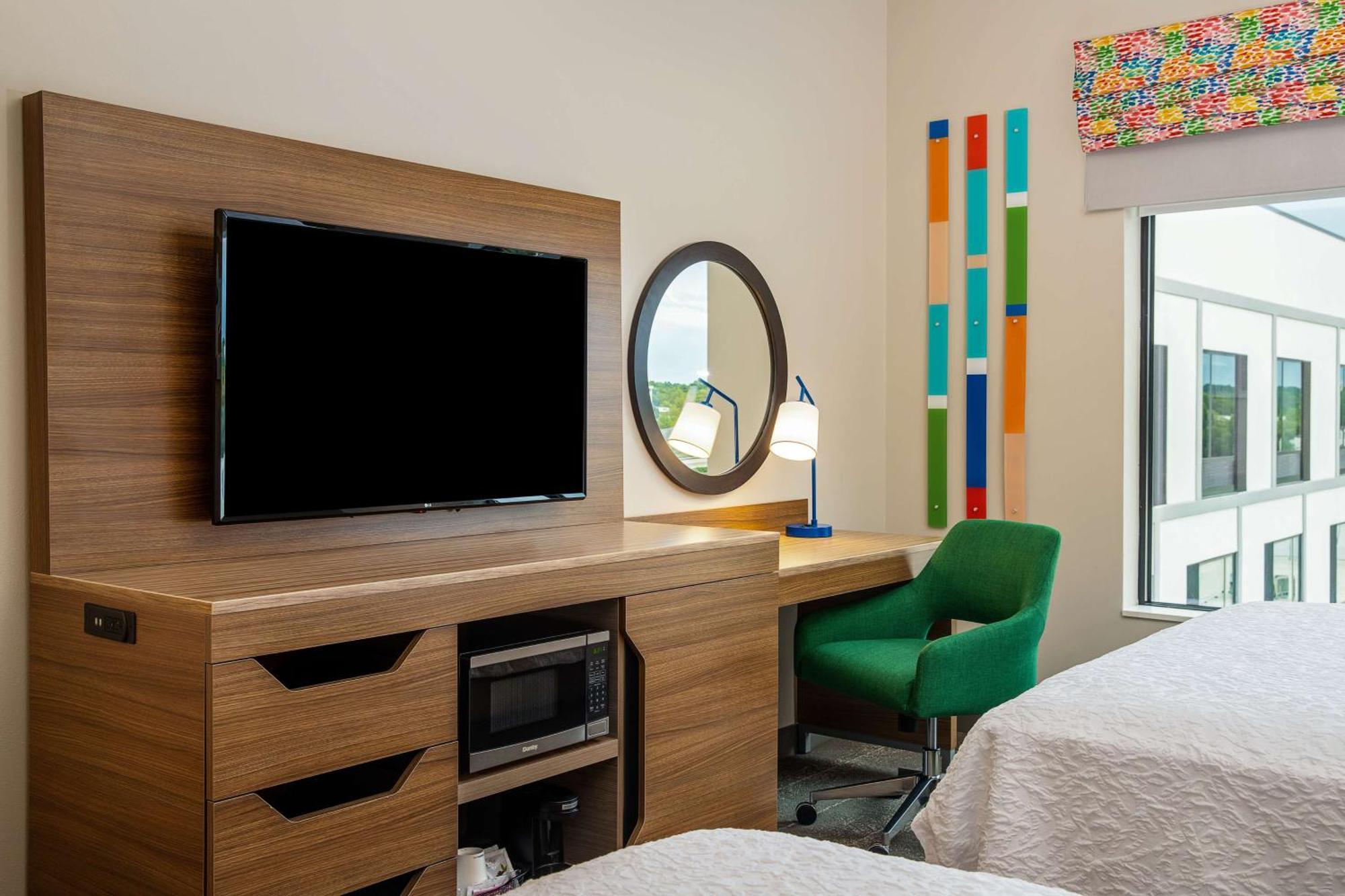 Hampton Inn & Suites Raleigh Midtown, Nc Kültér fotó